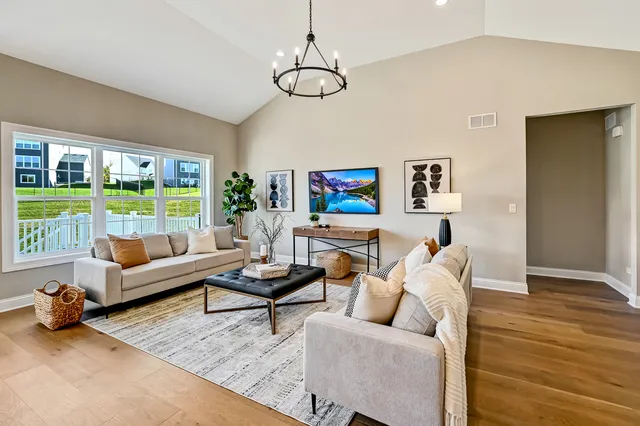 $709,990 | 12235 Copper Ridge Drive, Unit 18, Lemont, IL 60439