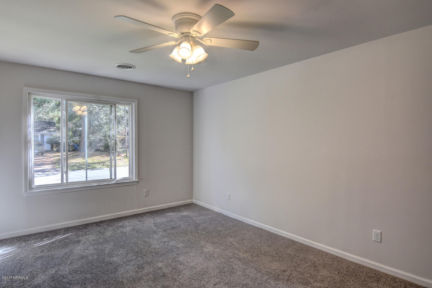 230 Southgate Road Wilmington, NC 28412 - Photo 16 of 30 230 Southgate Rd Wilmington NC-large-016