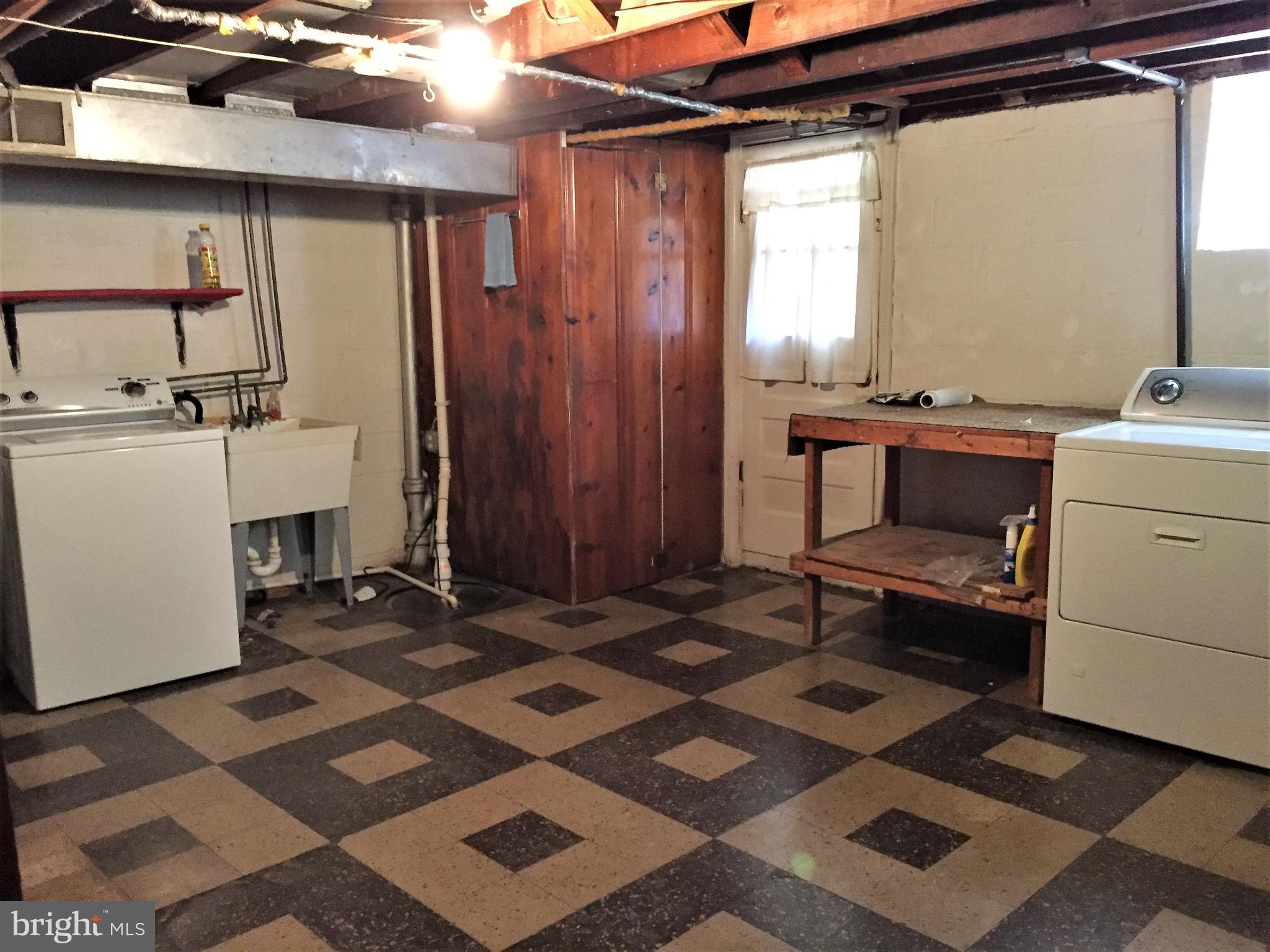 2815 Topaz Road Baltimore, MD 21234 - Photo 13 of 19 Utility Room