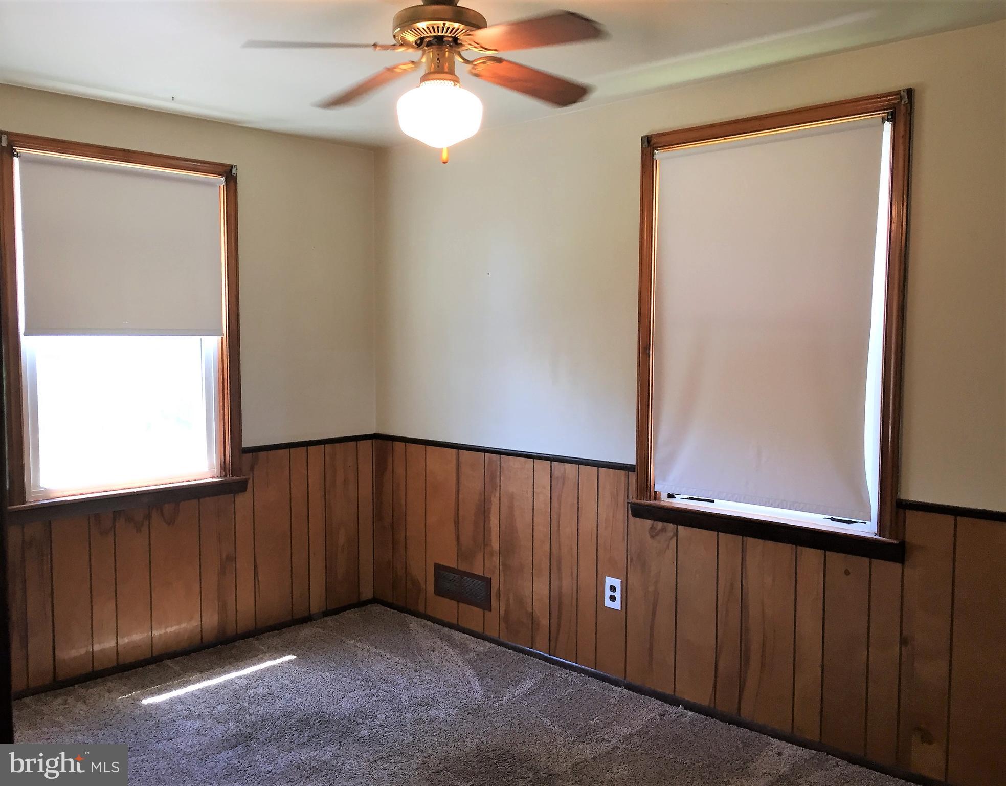 2815 Topaz Road Baltimore, MD 21234 - Photo 5 of 19 Dining Room