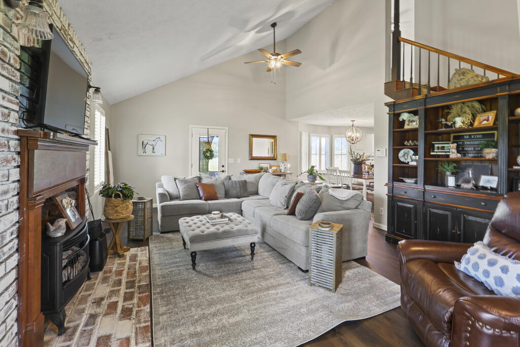 545 Lennie Road Hanson, KY 42413 - Photo 4 of 51 Gallery Image 4