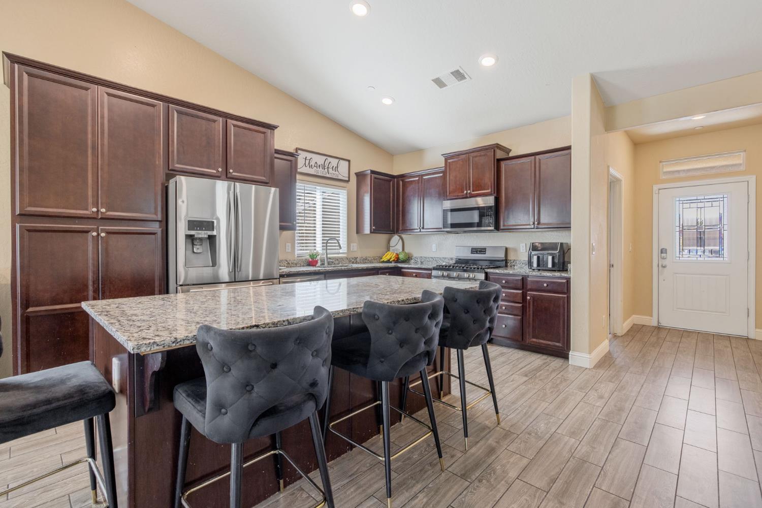 757 Strada Street Lemoore, CA 93245 - Photo 13 of 63