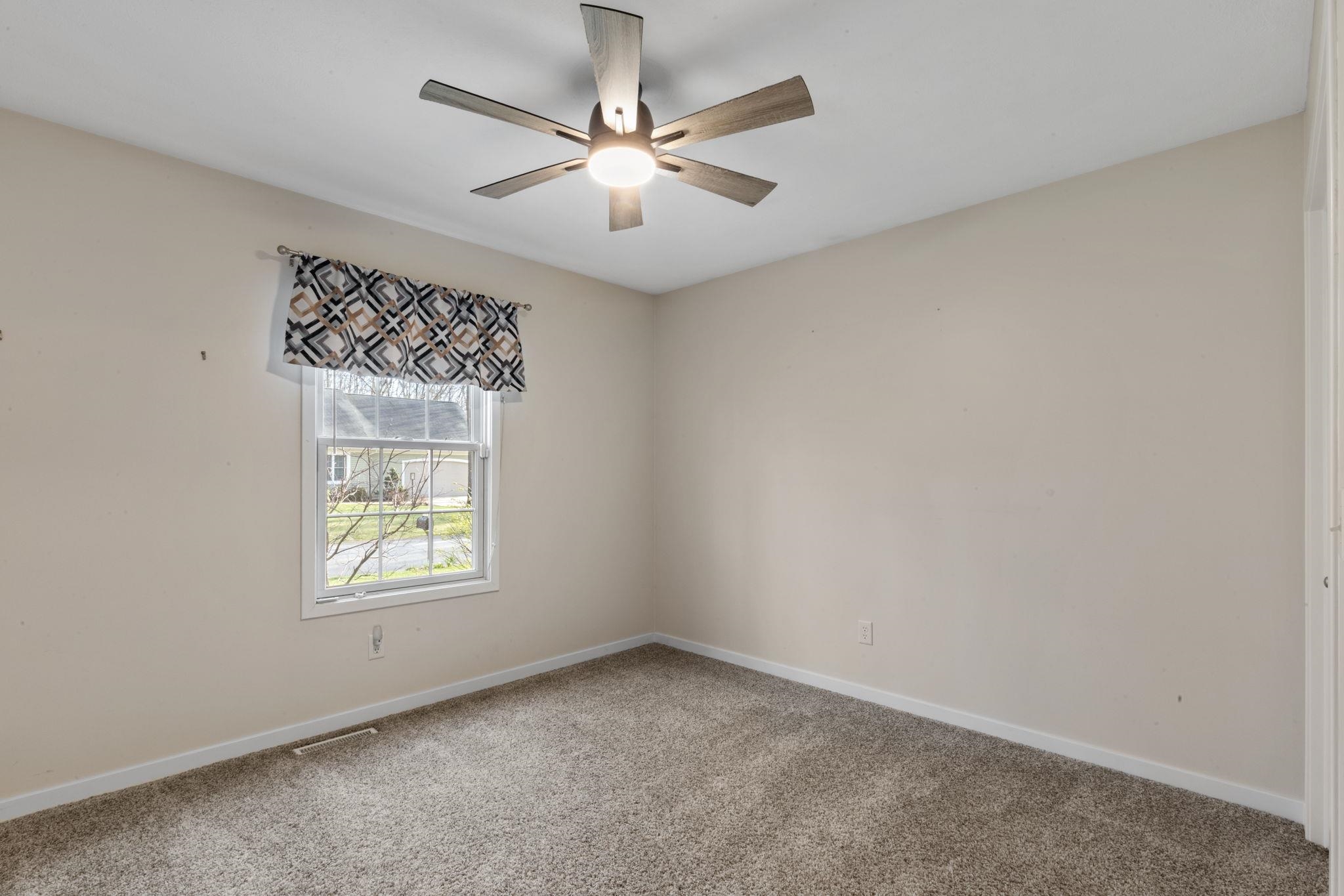 13745 Ranier Drive Middlebury, IN 46540 - Photo 17 of 29