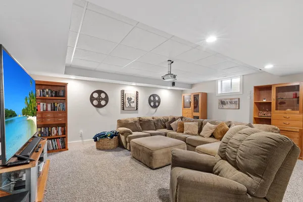 $467,000 | 13745 Ranier Drive, Middlebury, IN 46540