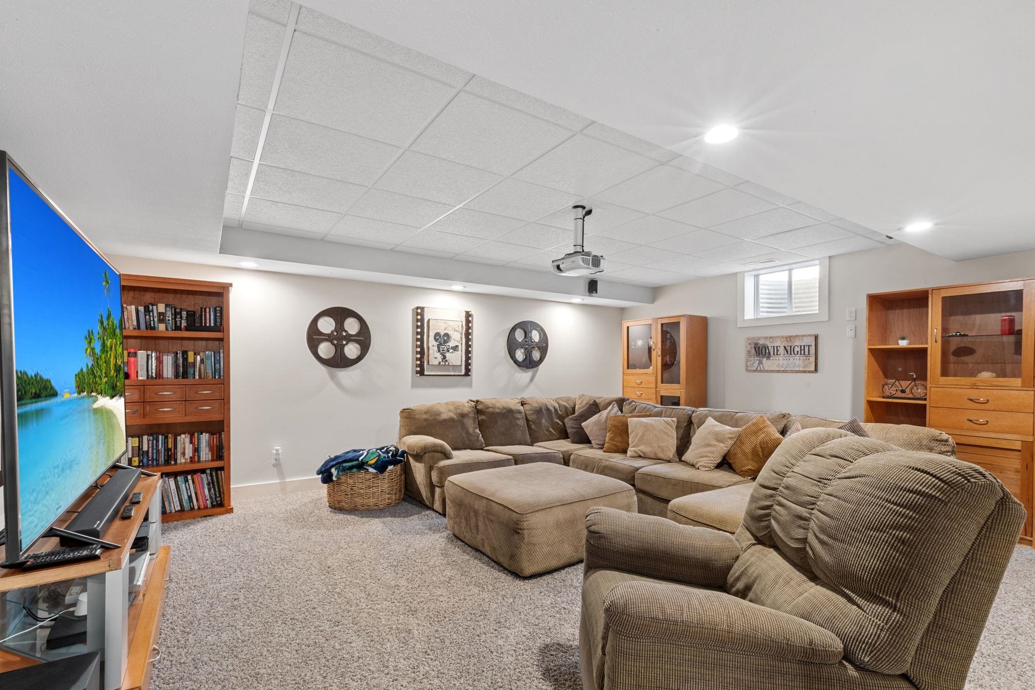 13745 Ranier Drive Middlebury, IN 46540 - Photo 19 of 29