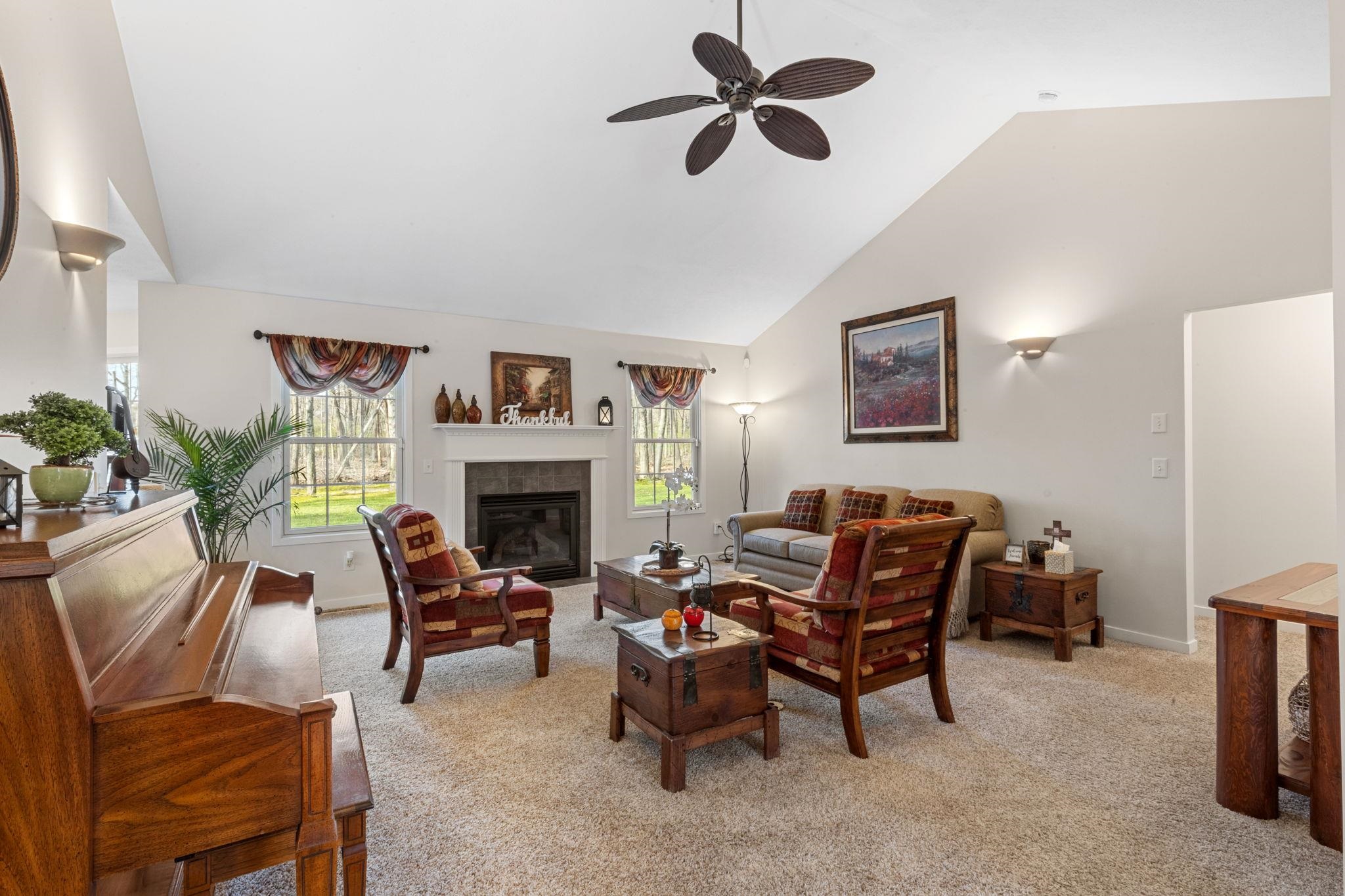 13745 Ranier Drive Middlebury, IN 46540 - Photo 5 of 29