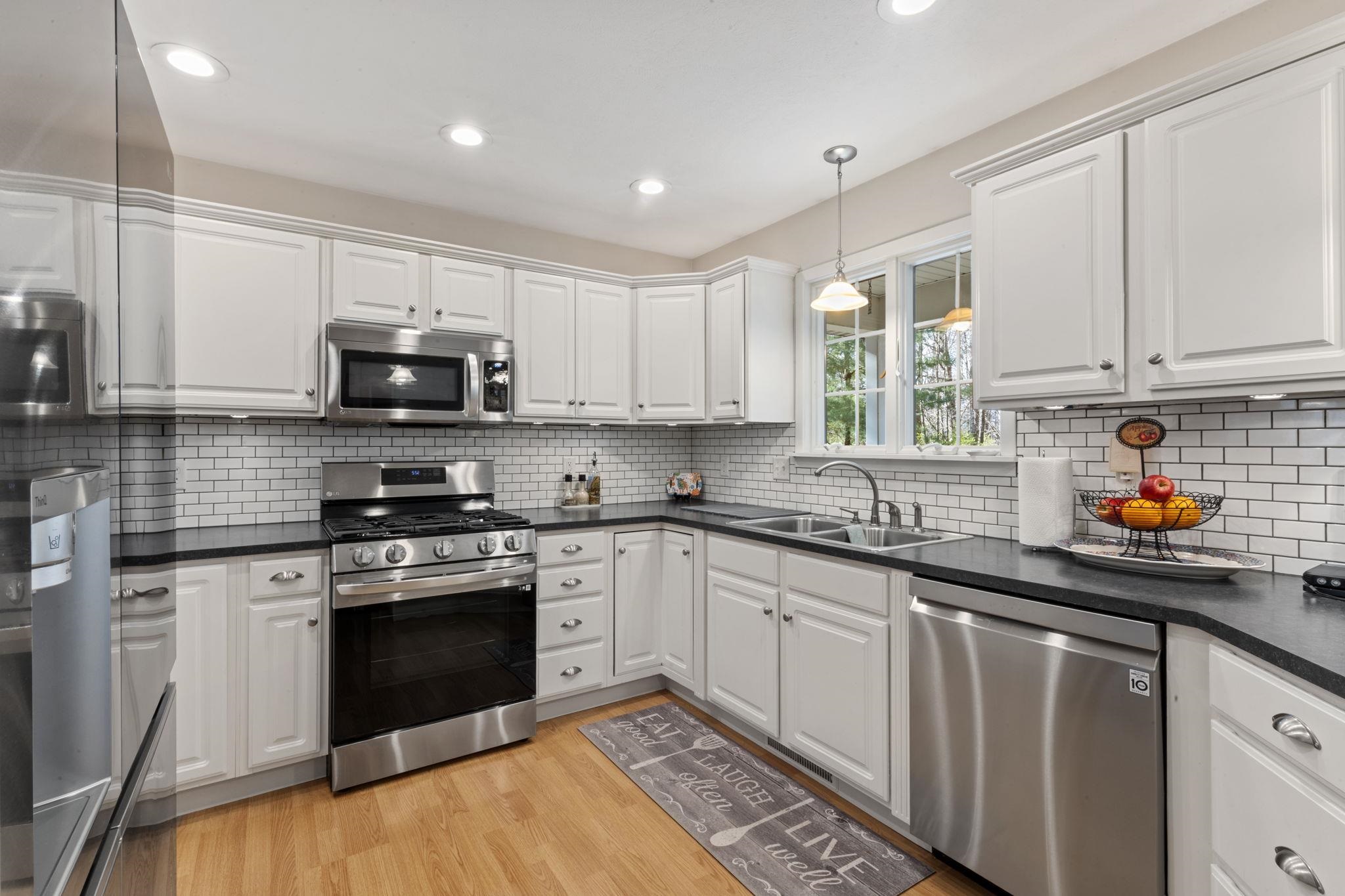 13745 Ranier Drive Middlebury, IN 46540 - Photo 10 of 29