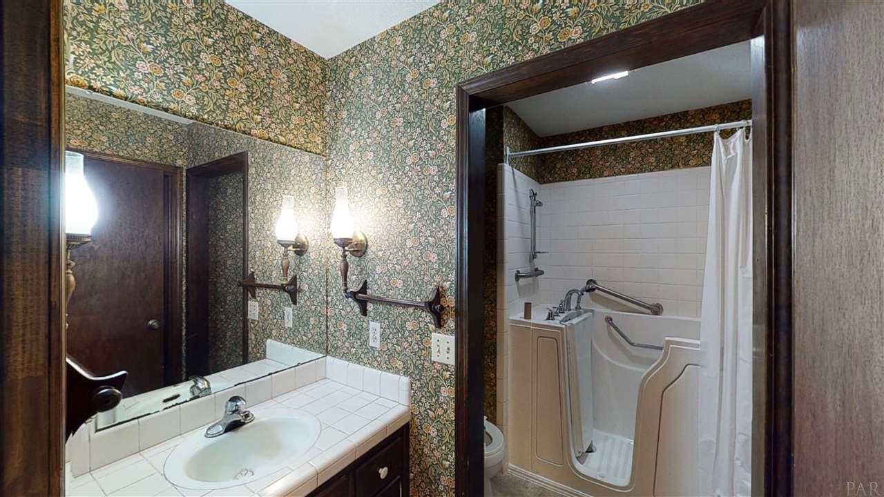 7732 Chesterfield Road Pensacola, FL 32506 - Photo 20 of 31 Gallery Image 20