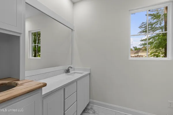 $859,000 | 104 Westlake Circle, Madison, MS 39110