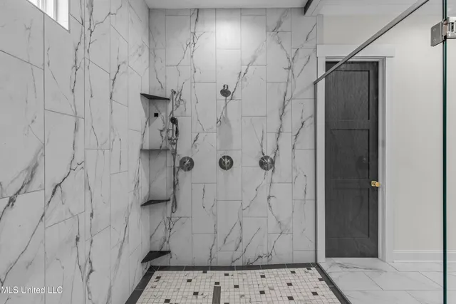 $859,000 | 104 Westlake Circle, Madison, MS 39110