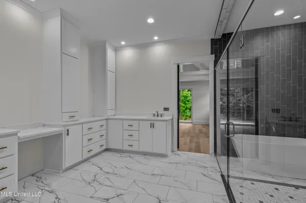 $859,000 | 104 Westlake Circle, Madison, MS 39110