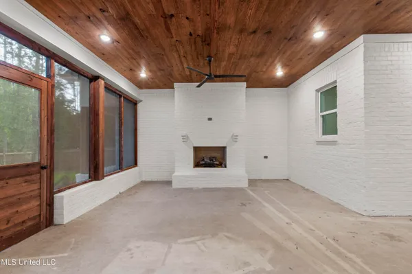 $859,000 | 104 Westlake Circle, Madison, MS 39110