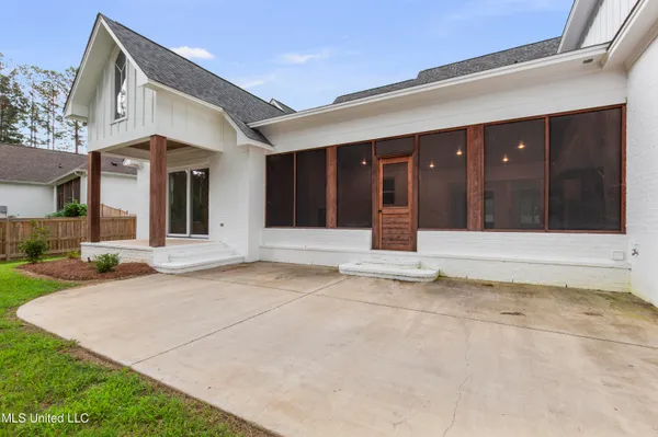 $859,000 | 104 Westlake Circle, Madison, MS 39110