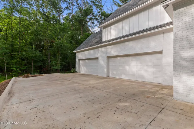 $859,000 | 104 Westlake Circle, Madison, MS 39110