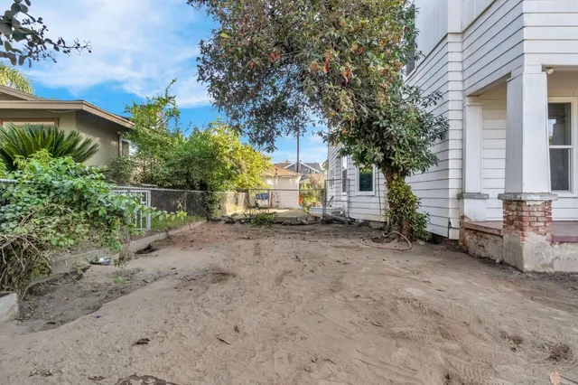 $369,999 | 728 De Witt Avenue, Sanger, CA 93657