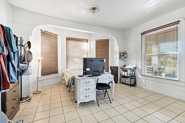 $369,999 | 728 De Witt Avenue, Sanger, CA 93657