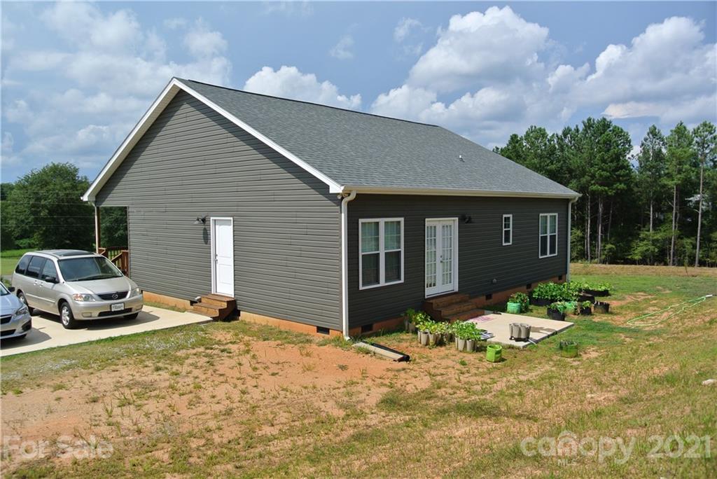 489 South Pea Ridge Road Mooresboro, NC 28114 - Photo 12 of 41 Gallery Image 12