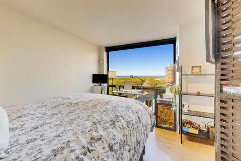 $155,000 | 4343 North Clarendon Avenue, Unit 1408, Chicago, IL 60613