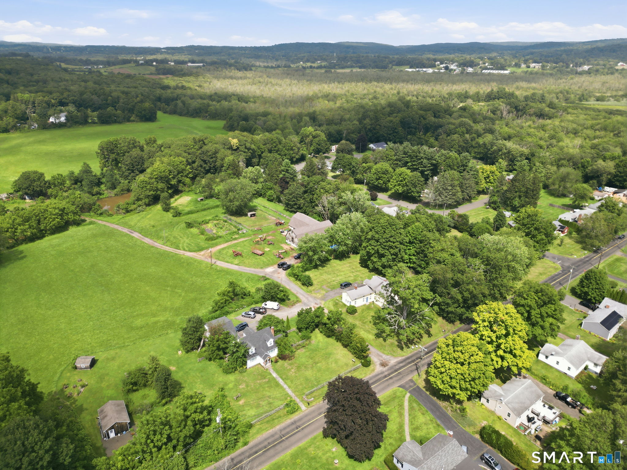 137 Parmelee Hill Road Durham, CT 06422 - Photo 37 of 38 Gallery Image 37