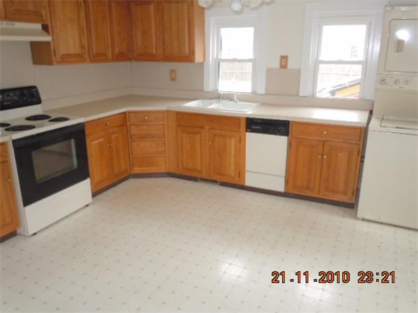 35 Hawthorne Road Holbrook, MA 02343 - Photo 7 of 13