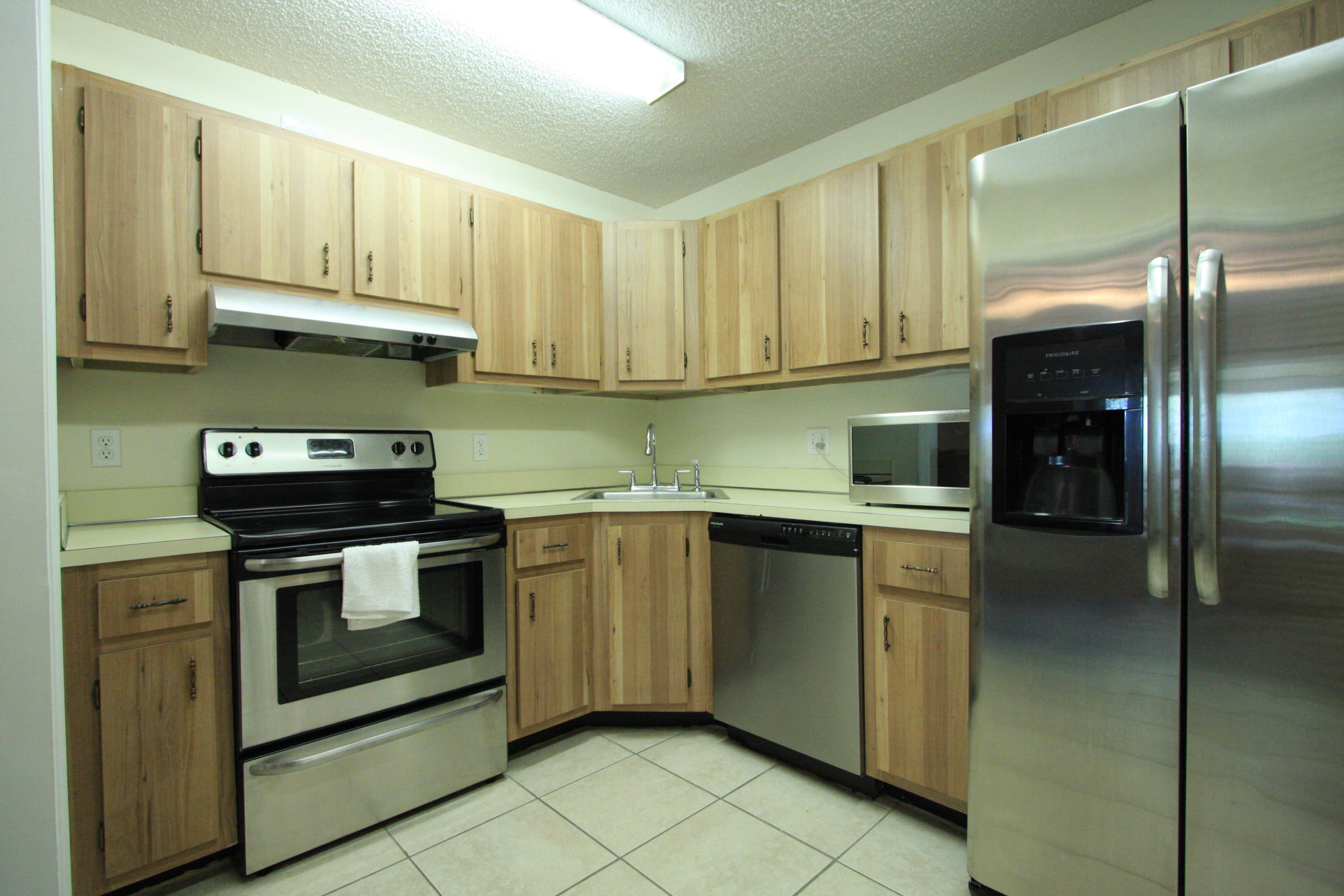 304 Pine Ridge Circle, Unit D2 Greenacres, FL 33463 - Photo 17 of 49 IMG_4521