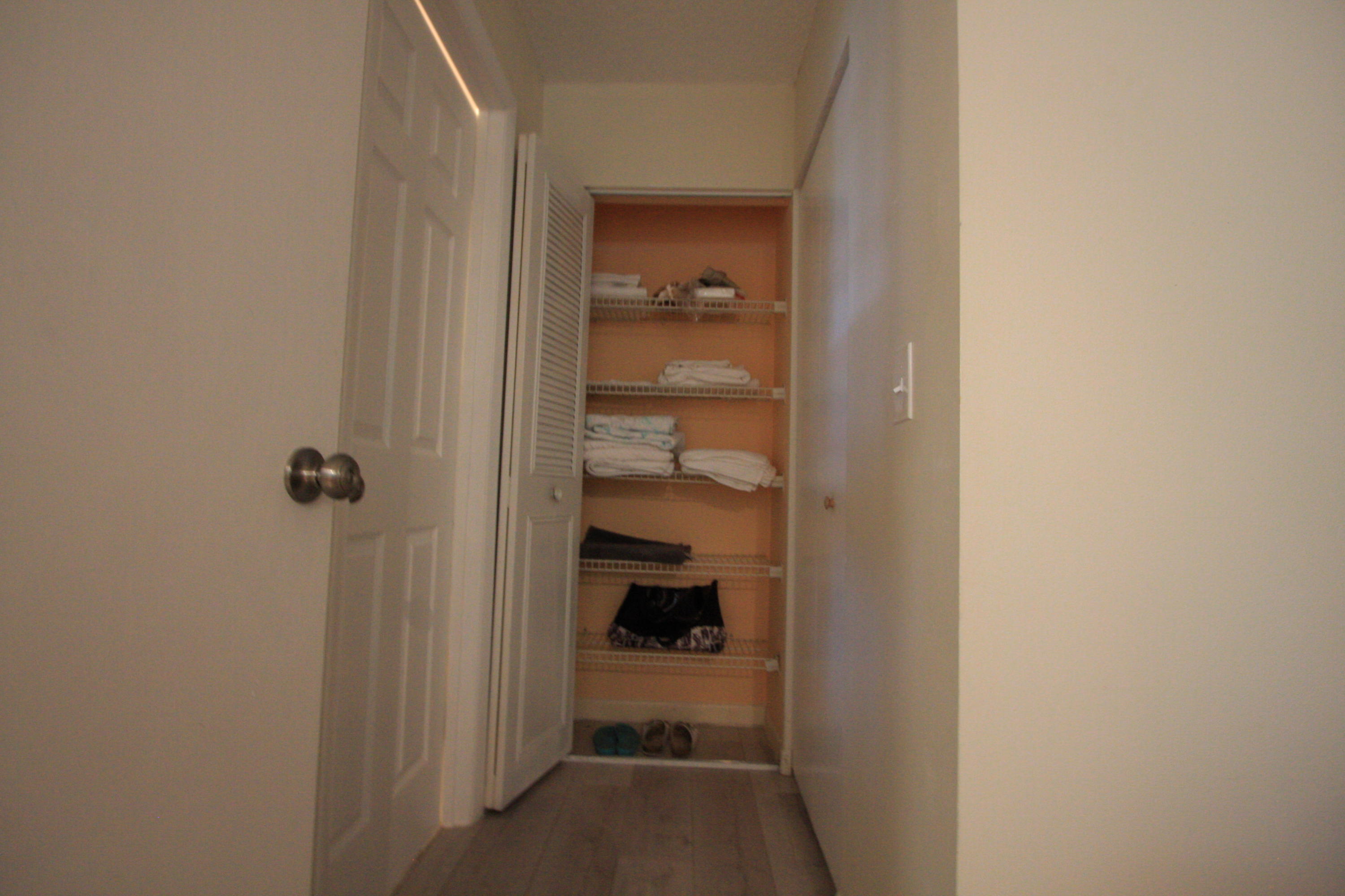 304 Pine Ridge Circle, Unit D2 Greenacres, FL 33463 - Photo 31 of 49 IMG_4536
