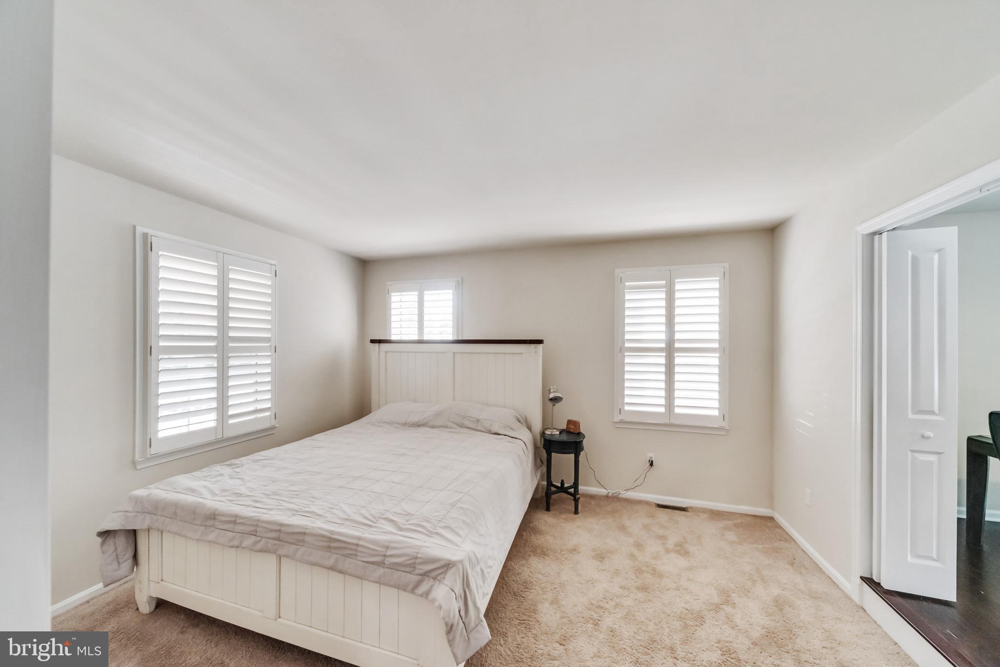 107 Ridge Avenue Taneytown, MD 21787 - Photo 12 of 34 Family Room