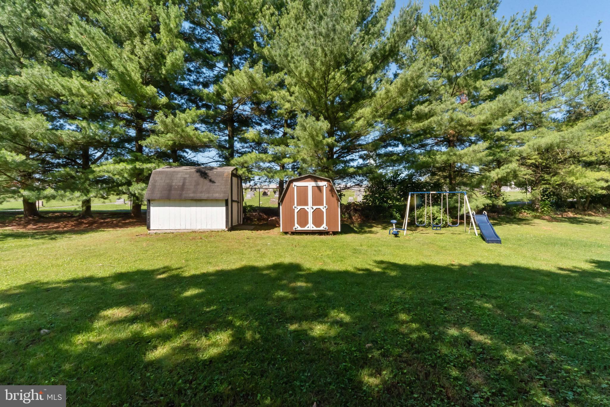107 Ridge Avenue Taneytown, MD 21787 - Photo 33 of 34 Back yard