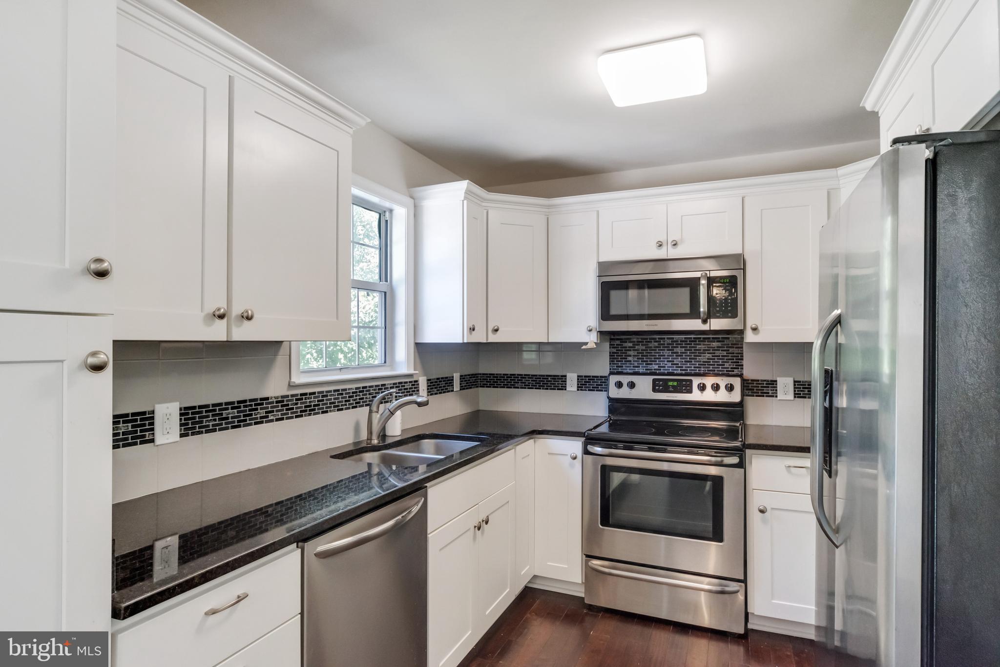 107 Ridge Avenue Taneytown, MD 21787 - Photo 7 of 34 Kitchen with Stainless Steel appliances