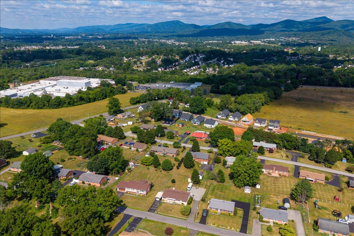 7248 Old Mountain Road Roanoke, VA 24019 - Photo 39 of 41 39-Exterior-16