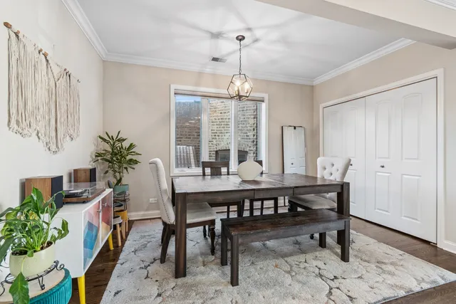 $415,000 | 5741 West Lawrence Avenue, Unit 1, Chicago, IL 60630