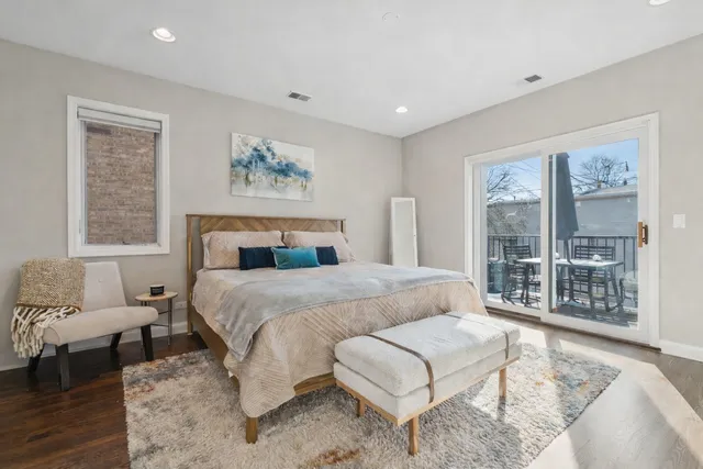 $415,000 | 5741 West Lawrence Avenue, Unit 1, Chicago, IL 60630