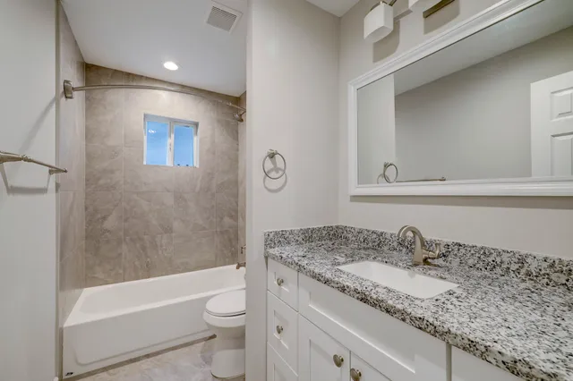 $1,360 | 512 Ridge Houston Tx 77009, Unit 9, Houston, TX 77009