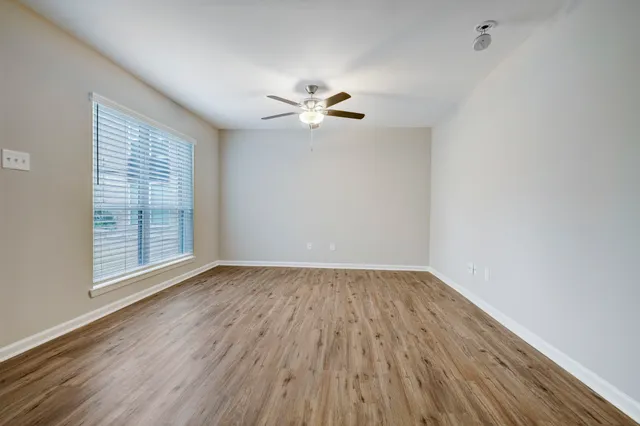 $1,360 | 512 Ridge Houston Tx 77009, Unit 9, Houston, TX 77009