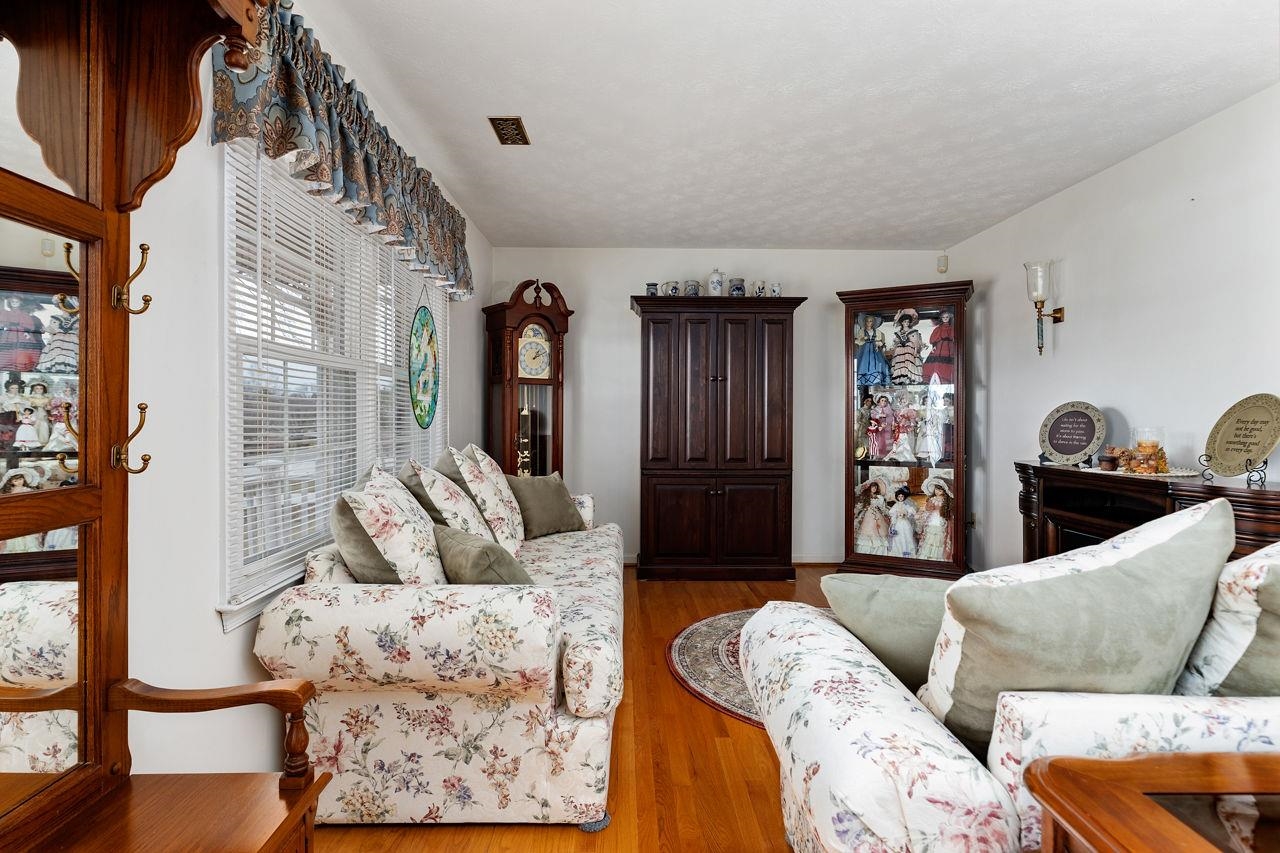 58 Rolla Mill Road Verona, VA 24482 - Photo 21 of 46 a living room with furniture and a couch