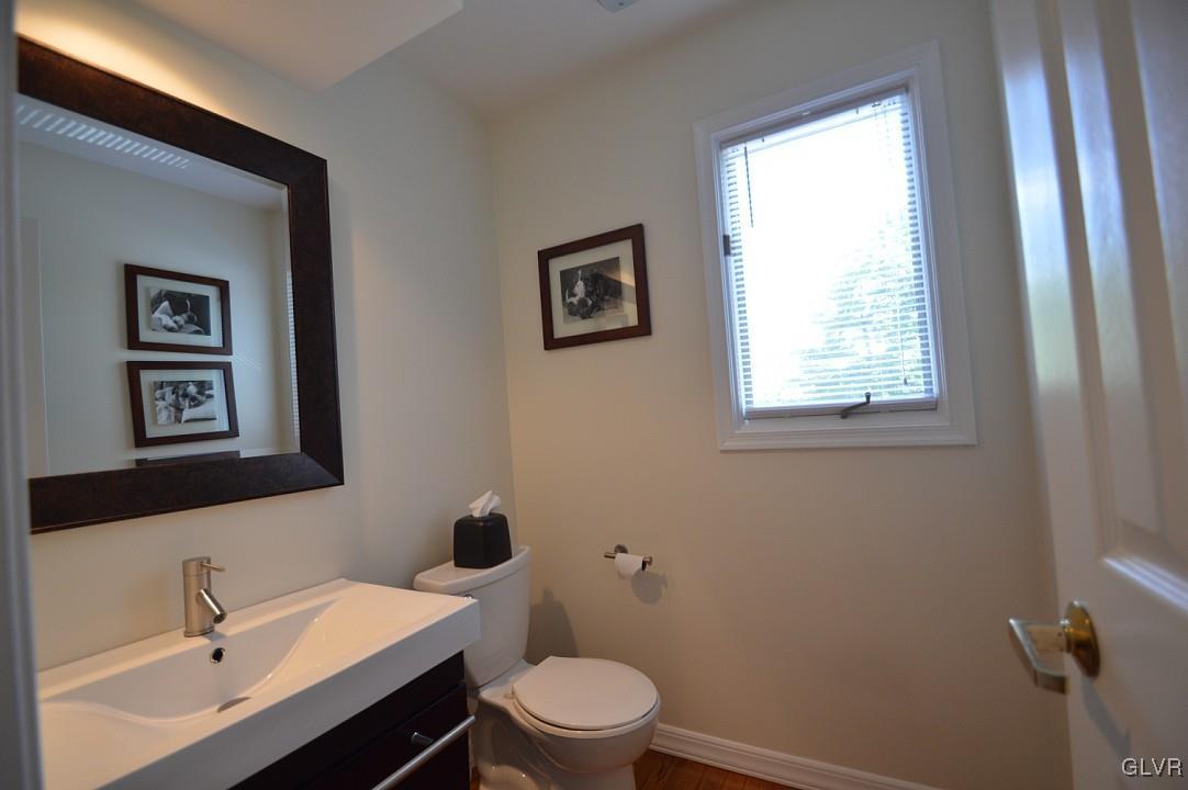 1436 Hampton Road Allentown, PA 18104 - Photo 13 of 33 Gallery Image 13