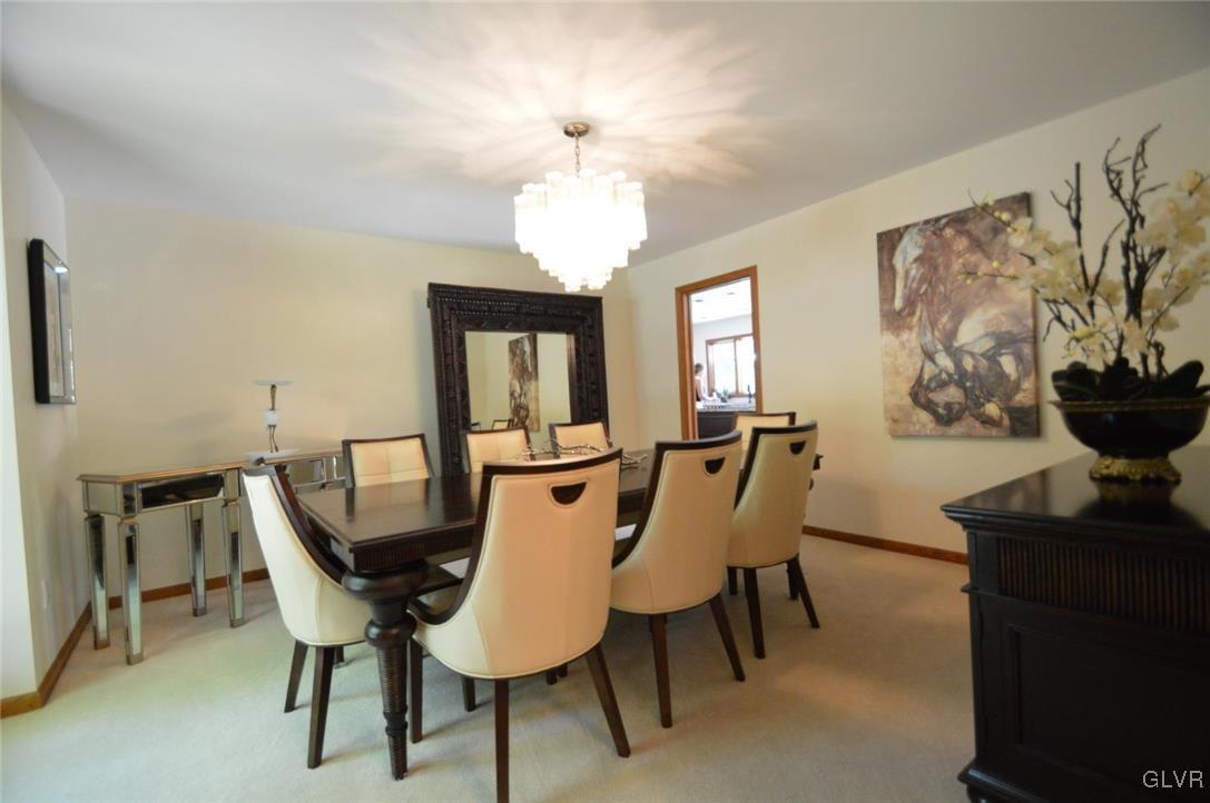 1436 Hampton Road Allentown, PA 18104 - Photo 4 of 33 Gallery Image 4