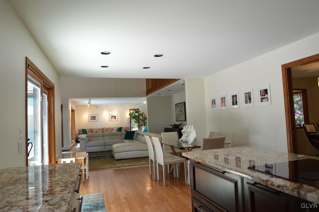 1436 Hampton Road Allentown, PA 18104 - Photo 8 of 33 Gallery Image 8