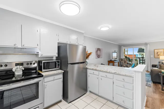 $1,300 | 5709 North Ocean Boulevard, Unit 306, North Myrtle Beach, SC 29582