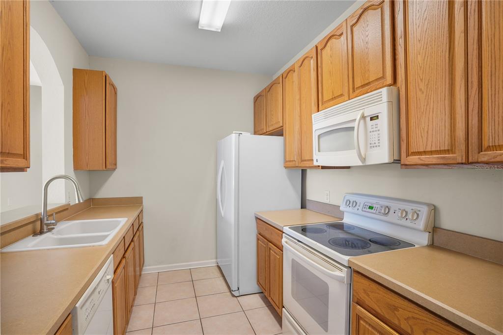 586 Brantley Terrace Way, Unit 306 Altamonte Springs, FL 32714 - Photo 14 of 36
