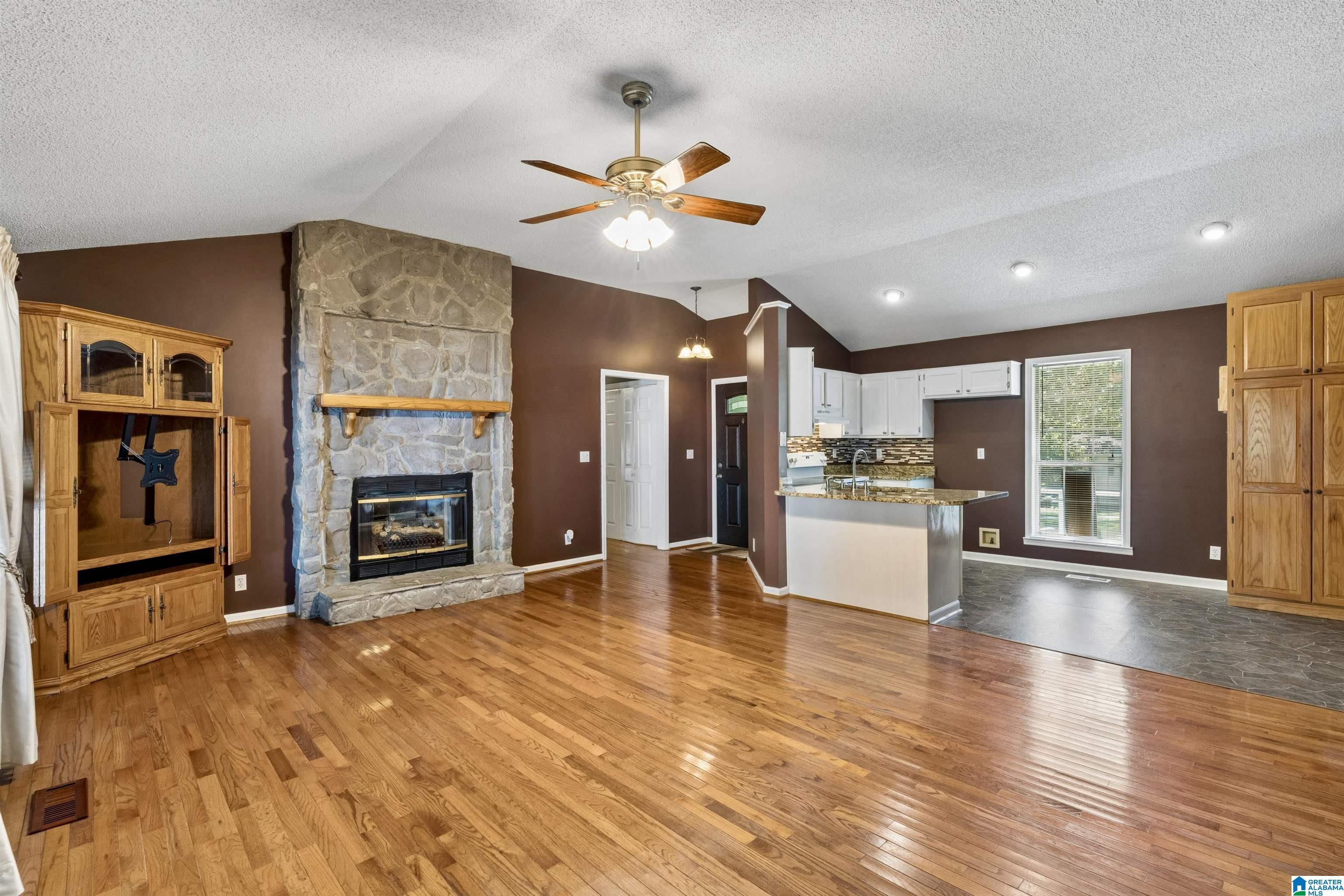 712 Center Point Road Sylacauga, AL 35151 - Photo 12 of 42