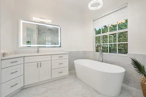 $2,350,000 | 107 Nativa Circle, North Palm Beach, FL 33410