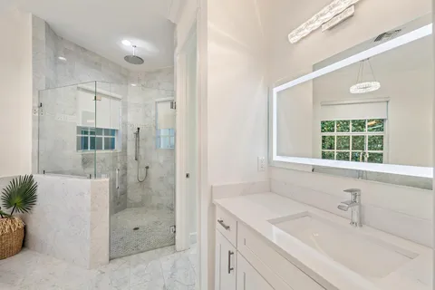$2,350,000 | 107 Nativa Circle, North Palm Beach, FL 33410