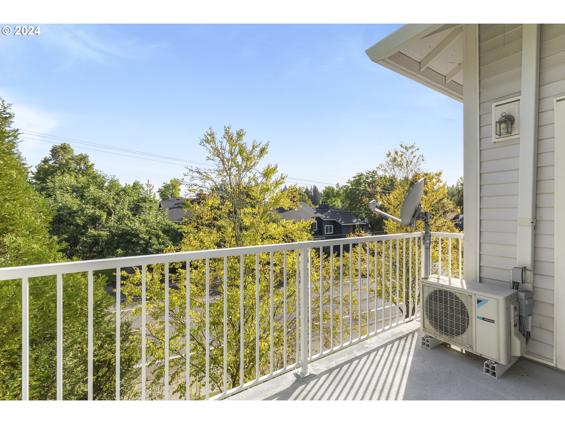 14655 Southwest Beard Road, Unit 201 Beaverton, OR 97007 - Photo 17 of 40
