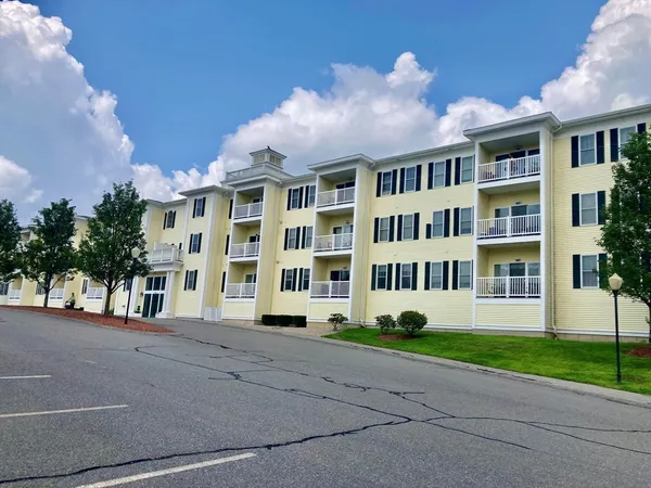 $365,000 | 1818 Main Street, Unit 306, Holden, MA 01522