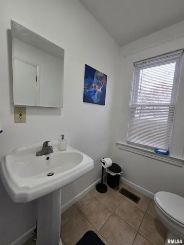 $259,000 | 502 Albers Street, Golden, IL 62339