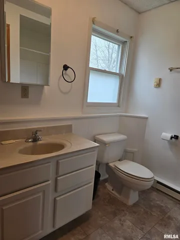 $259,000 | 502 Albers Street, Golden, IL 62339