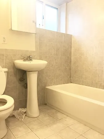 $1,450 | 49 Sumner Street, Unit 3, Stoughton, MA 02072