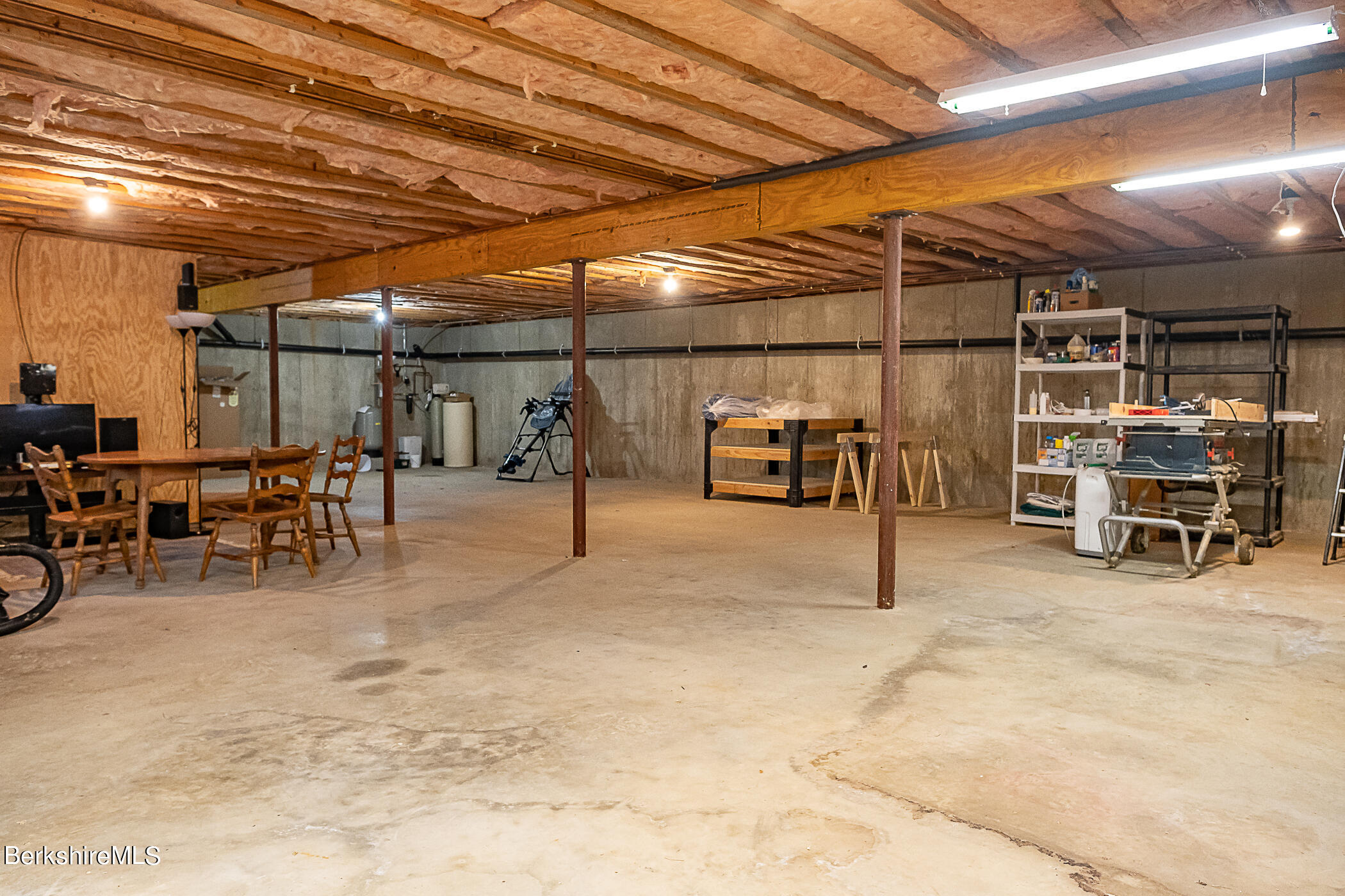 481 West Center Road Otis, MA 01253 - Photo 28 of 32 spacious