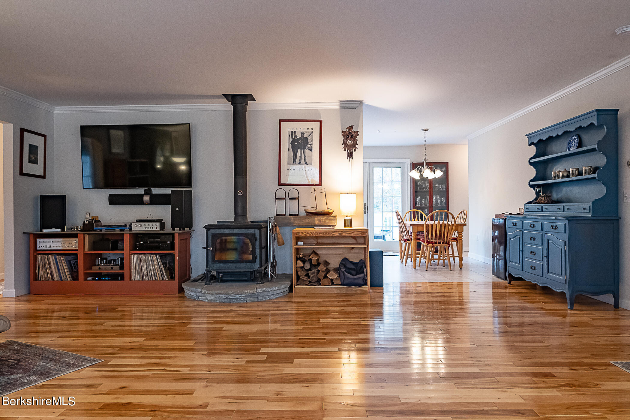 481 West Center Road Otis, MA 01253 - Photo 8 of 32 living to dining